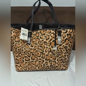 Michael Kors Jet Set Charm Marigold Carryall Tote/ Leopard Print $328
